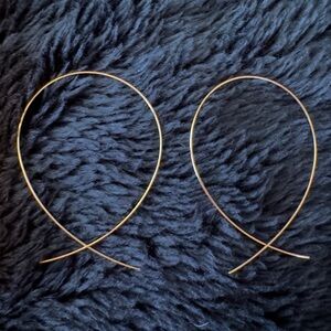 Neiman Marcus 14kt Gold Hoop Earrings, like NEW!